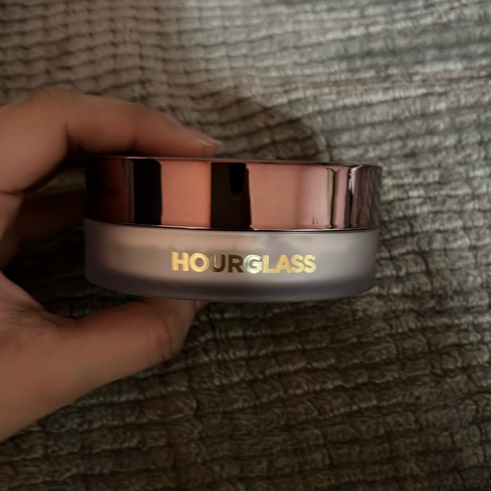 hourglass veil setting powder brand new